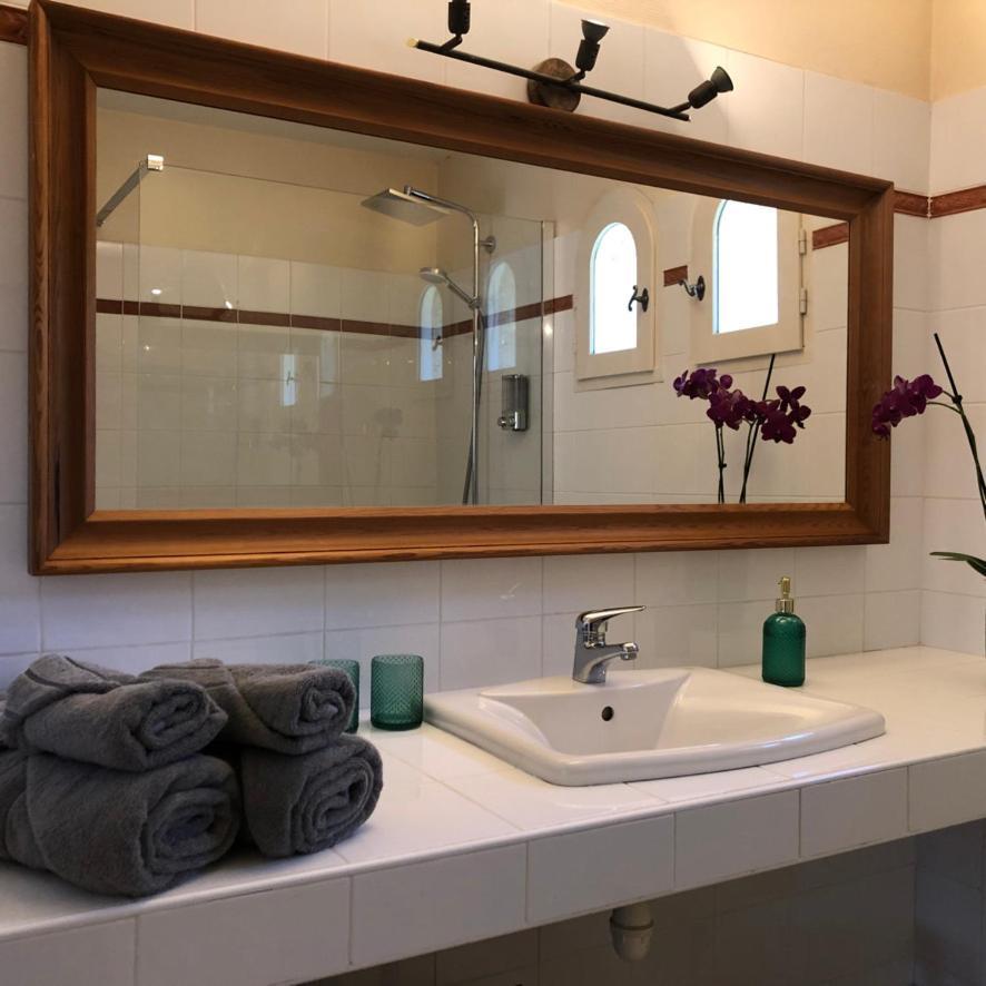 Bed and Breakfast Le Nid Des Corbieres Bizanet Exterior foto
