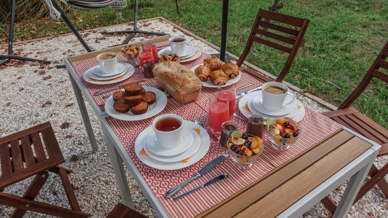 Bed and Breakfast Le Nid Des Corbieres Bizanet Exterior foto