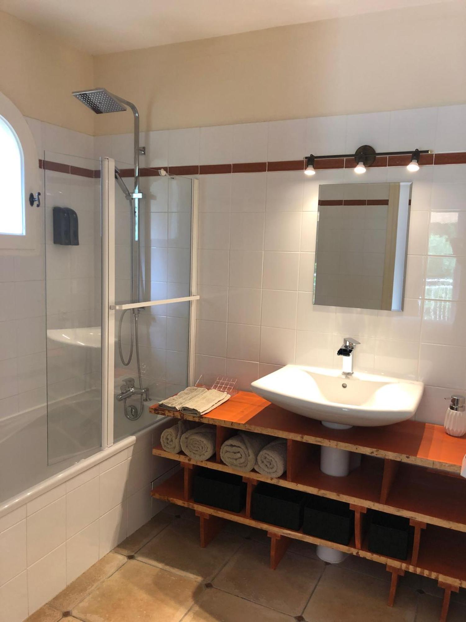 Bed and Breakfast Le Nid Des Corbieres Bizanet Exterior foto